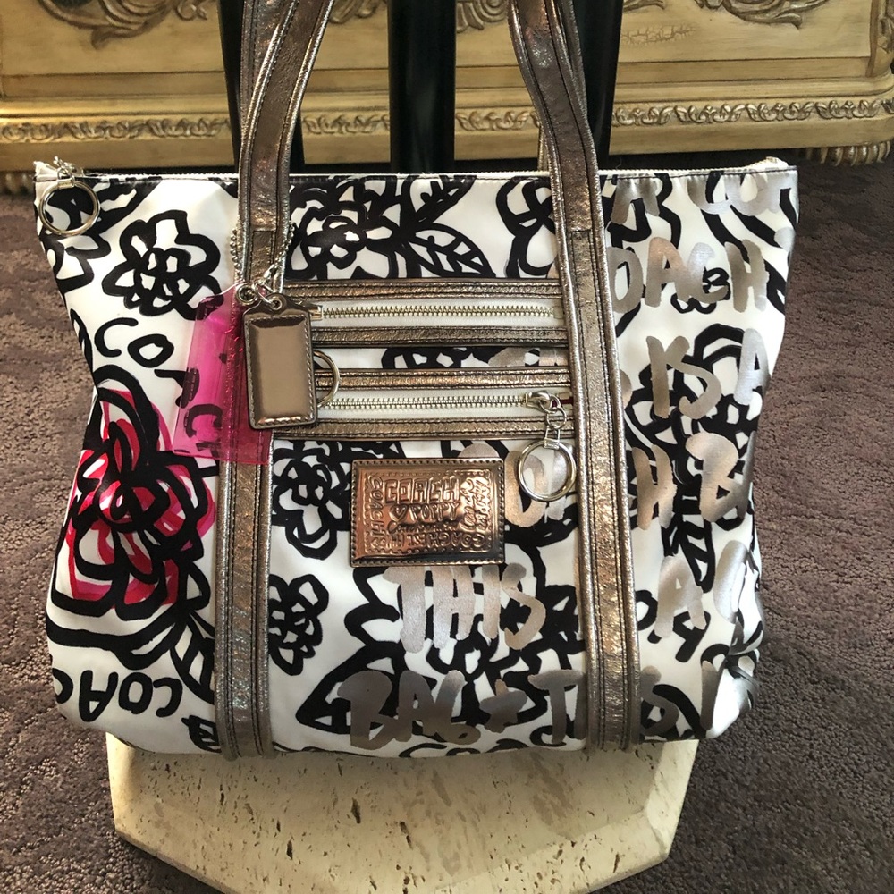 Coach poppy bag